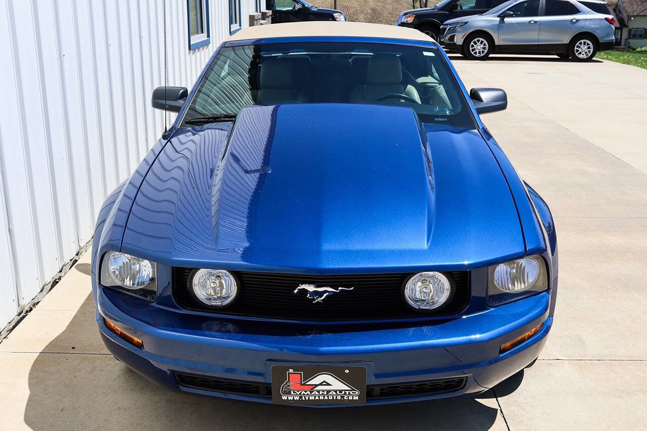 Used 2007 Ford Mustang Premium RWD image 8