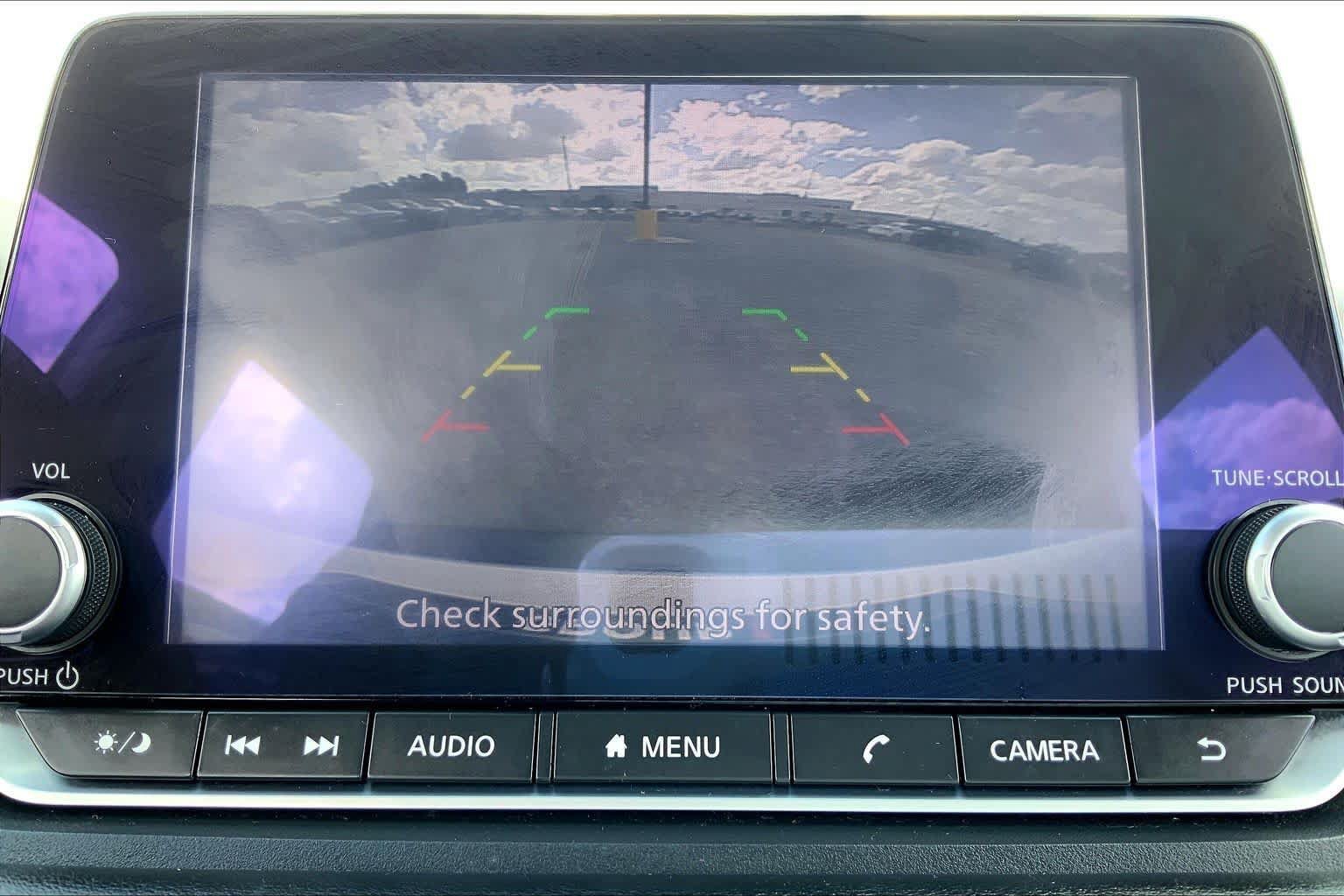 Used 2023 Nissan Rogue S FWD image 25