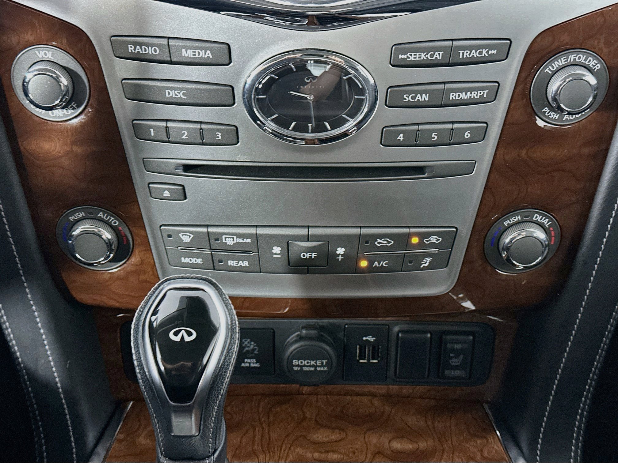Used 2019 INFINITI QX80 Luxe w/ Proassist Package RWD image 23
