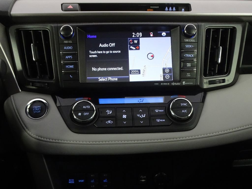 Used 2018 Toyota RAV4 Limited image 32