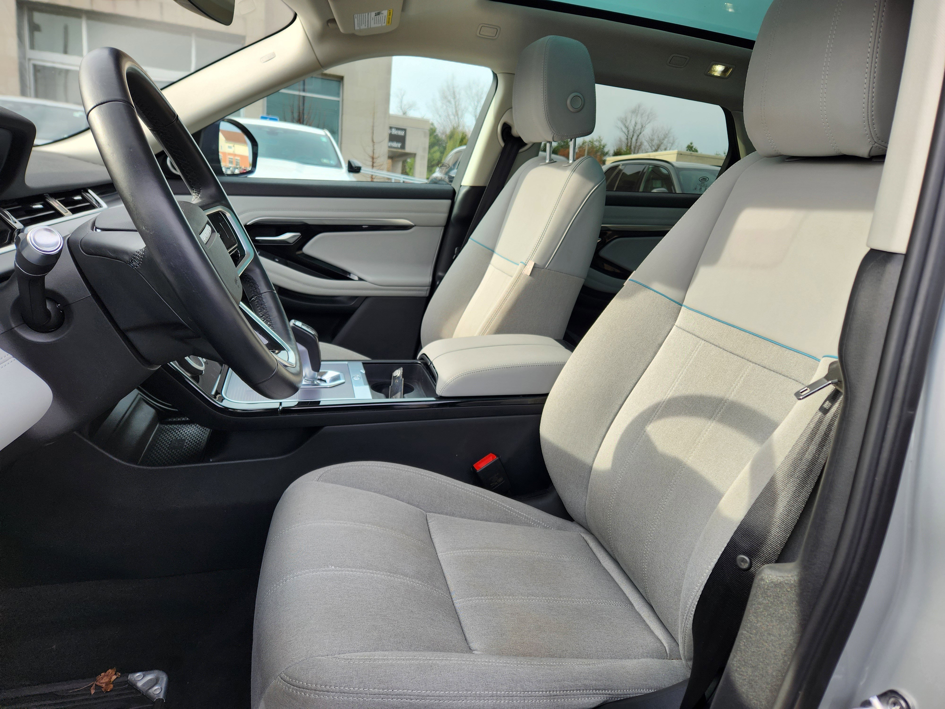 Used 2021 Land Rover Range Rover Evoque S image 10