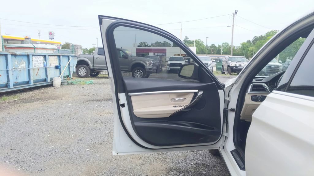 Used 2016 BMW 328i xDrive Sedan image 15