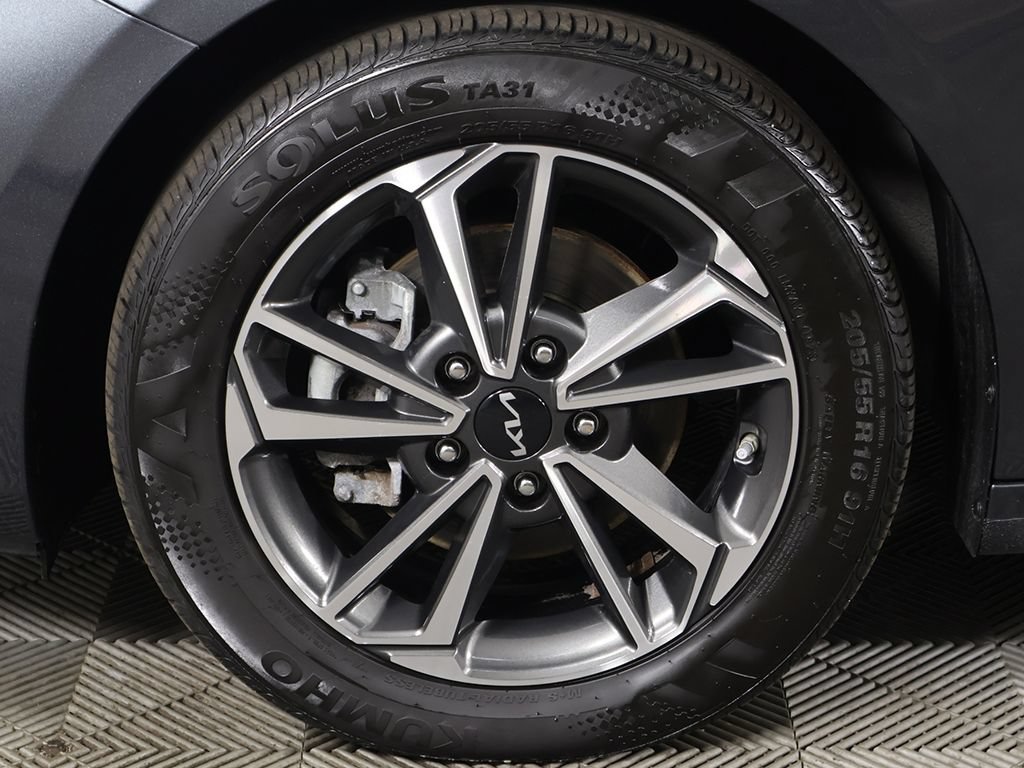Used 2023 Kia Forte LXS FWD image 19