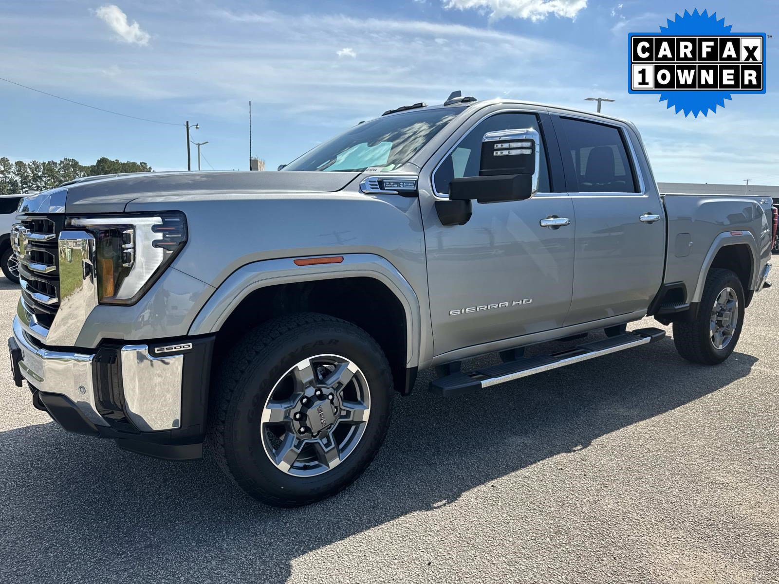 Used 2025 GMC Sierra 2500 SLT AWD/4WD image 8