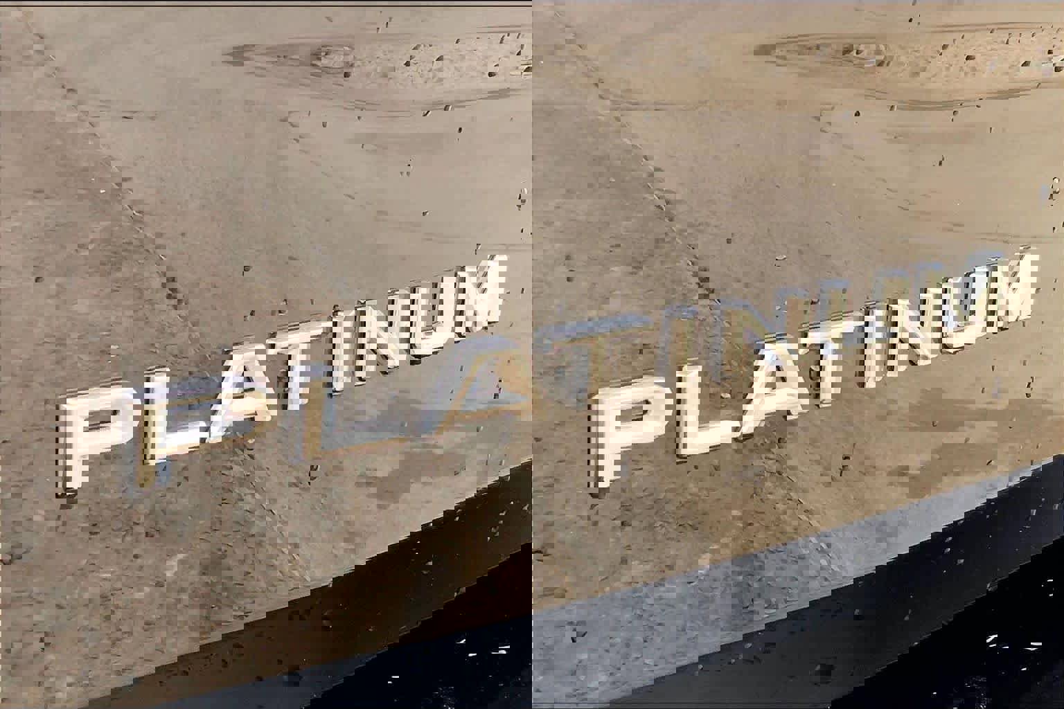 Used 2025 Ford Expedition Platinum image 31