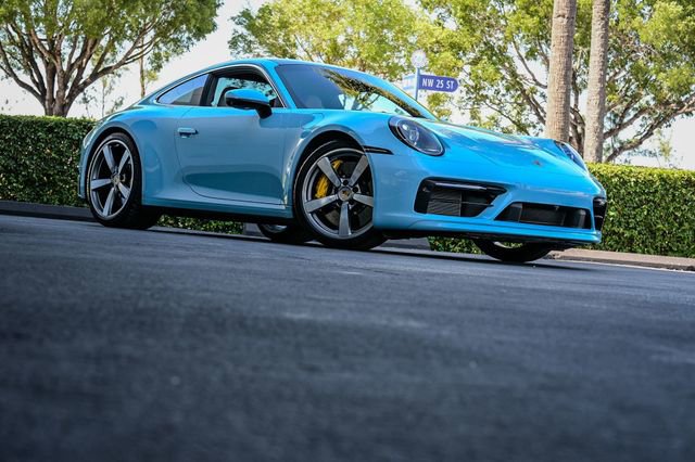 Used 2024 Porsche 911 Carrera S image 3