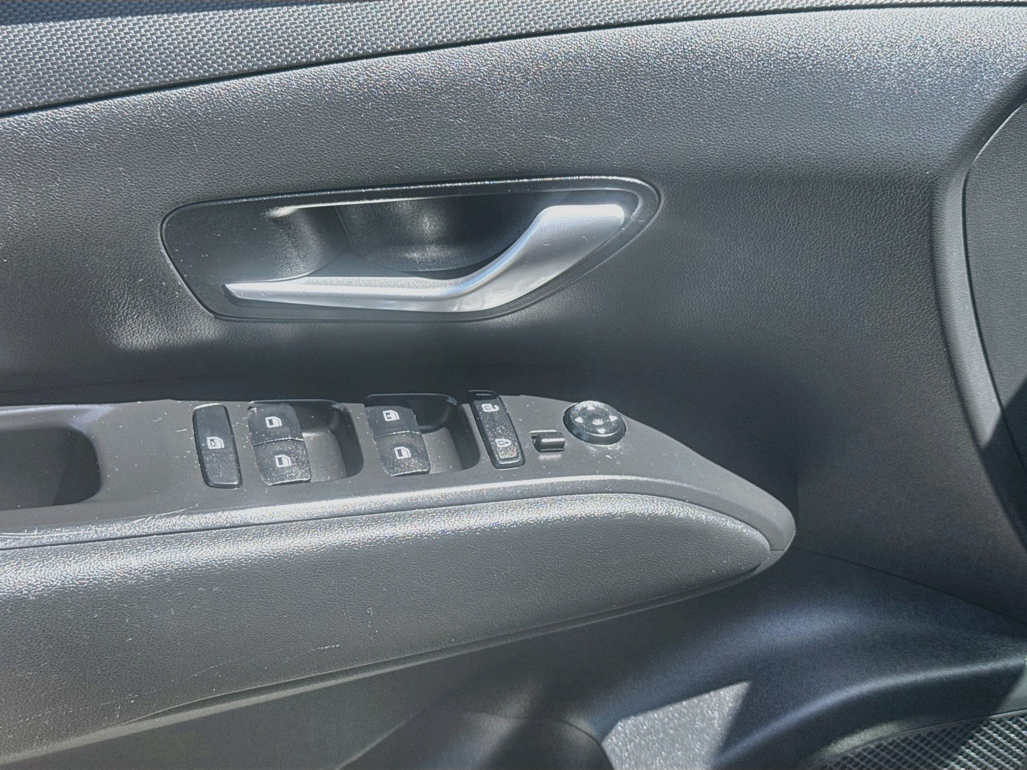 Used 2024 Hyundai Santa Cruz SE FWD image 14