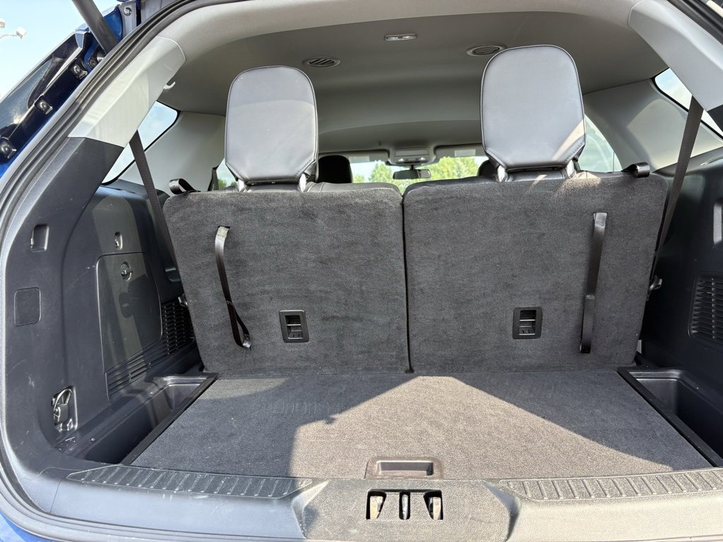 Used 2022 Ford Explorer XLT w/ Equipment Group 202A image 33