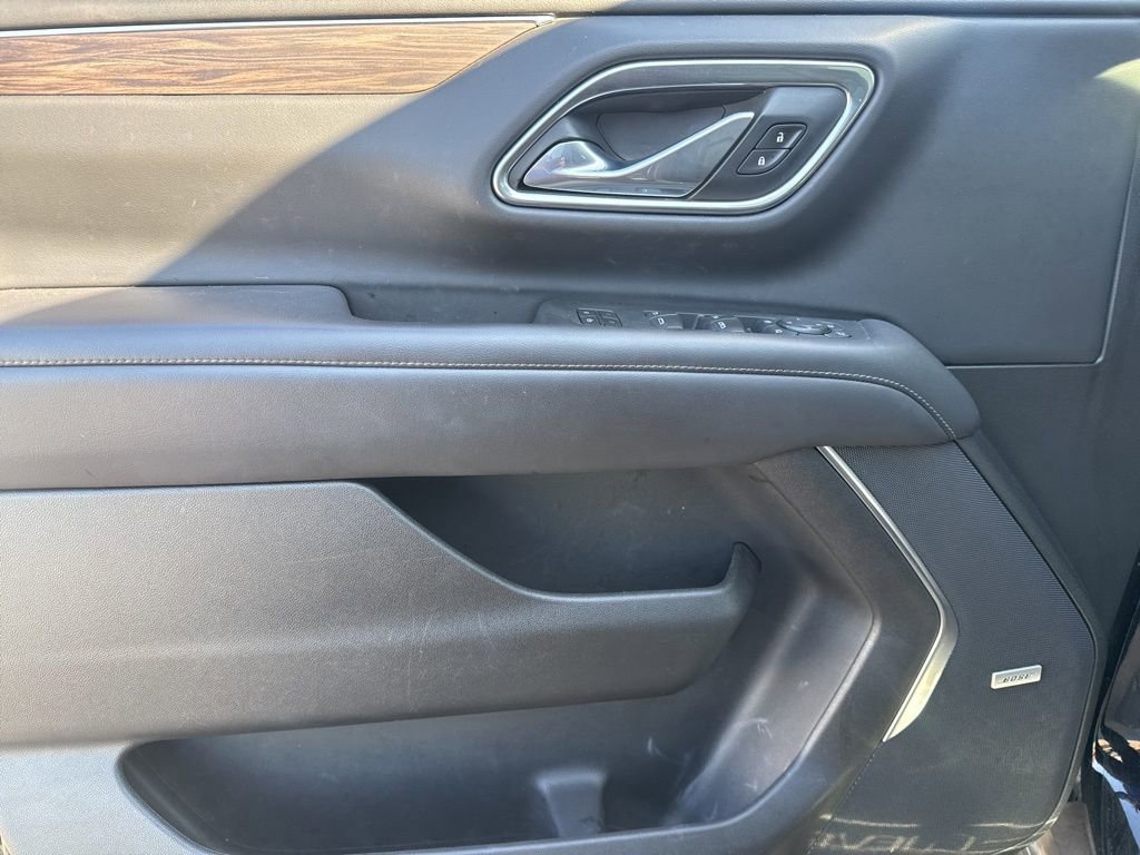 Used 2021 Chevrolet Tahoe LT w/ LT Signature Package image 10