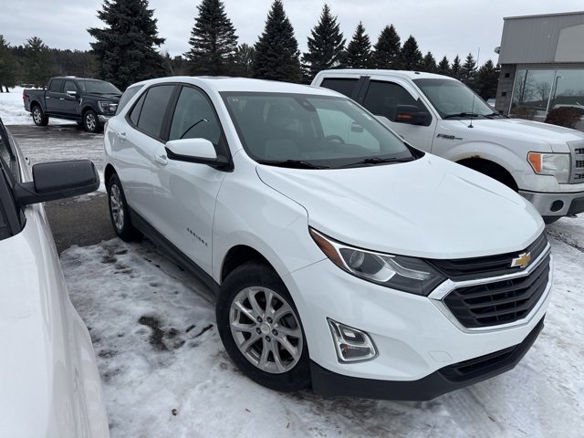 Used 2020 Chevrolet Equinox LS w/ LS Convenience Package image 4