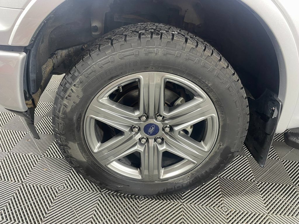 Used 2018 Ford F150 XLT w/ Equipment Group 302A Luxury AWD/4WD image 12