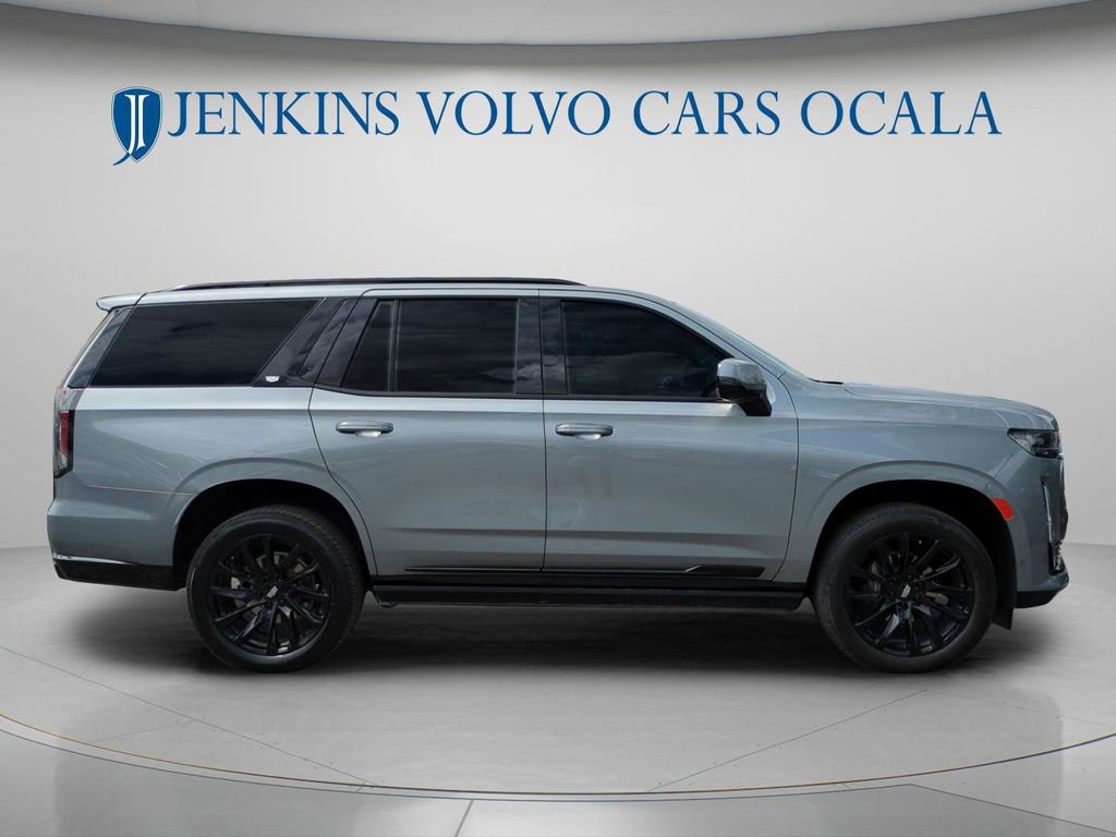 Used 2024 Cadillac Escalade Sport Platinum w/ LPO, ONYX Package AWD/4WD image 2