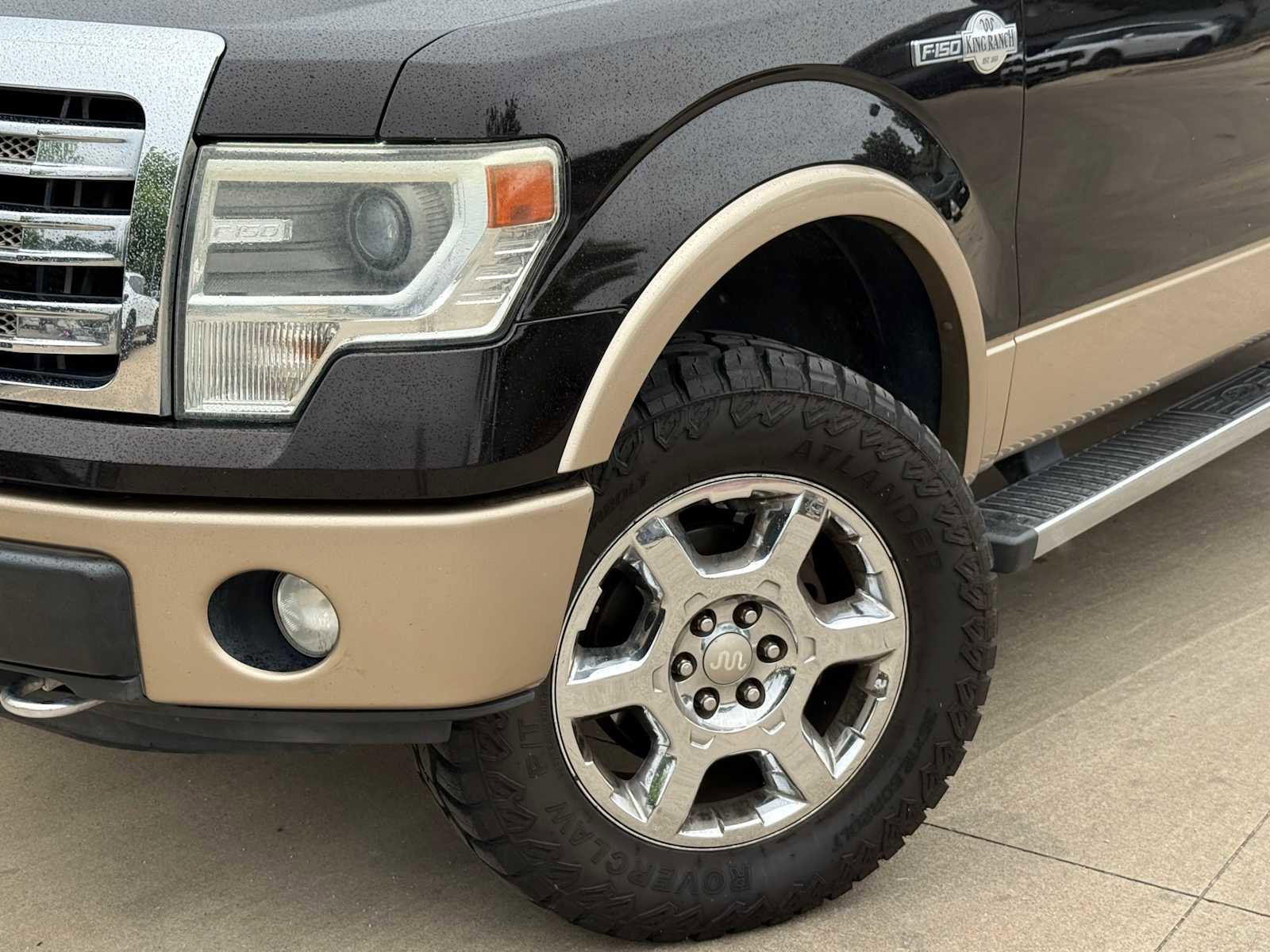 Used 2013 Ford F150 King Ranch w/ King Ranch Luxury Pkg AWD/4WD image 3