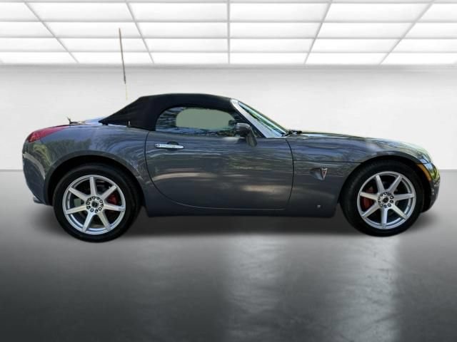 Used 2008 Pontiac Solstice Convertible w/ Preferred Package RWD image 6