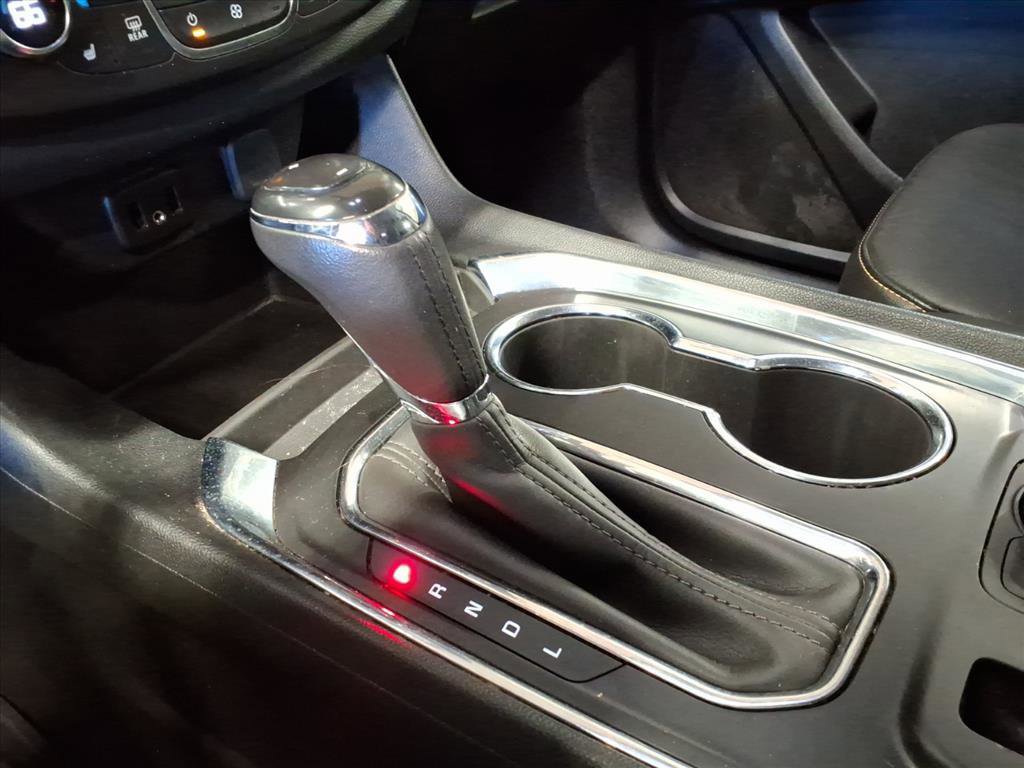 Used 2019 Chevrolet Traverse LT image 13