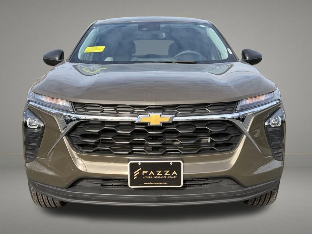 Used 2024 Chevrolet Trax LS image 9