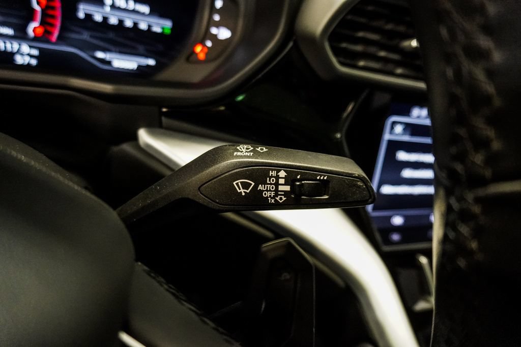 Used 2022 Lamborghini Urus AWD/4WD image 18