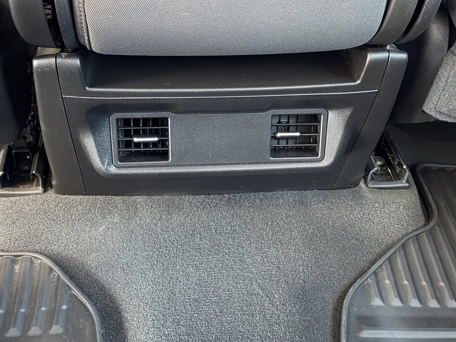 Used 2023 Chevrolet Silverado 1500 Custom image 16