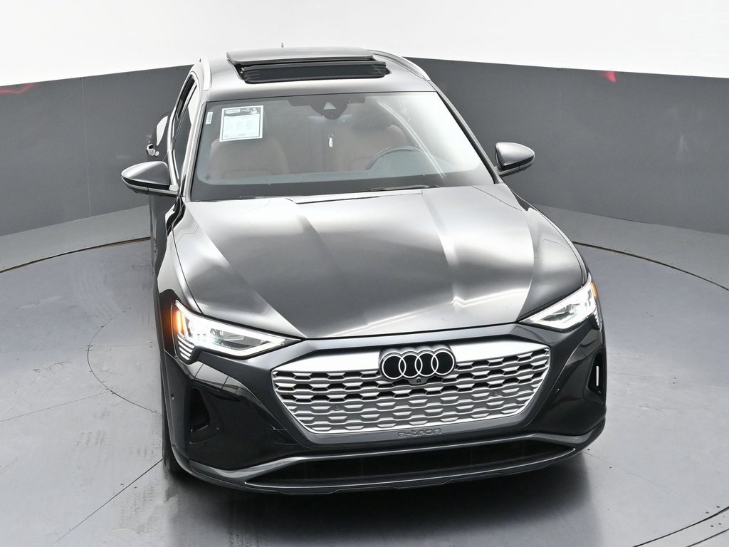Used 2024 Audi Q8 e-tron Premium Plus image 52