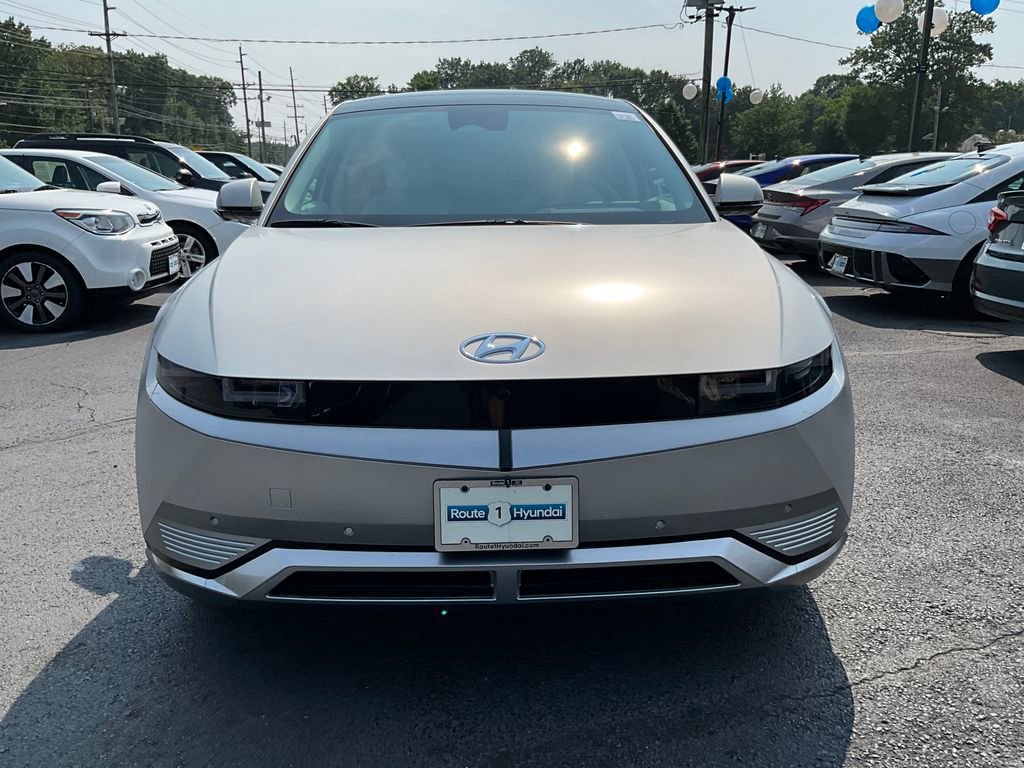 Used 2024 Hyundai Ioniq 5 Limited image 2