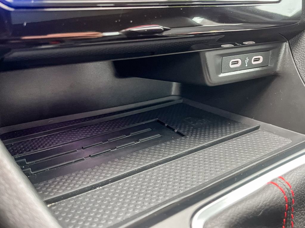 Used 2025 Volkswagen Jetta GLI Autobahn image 25