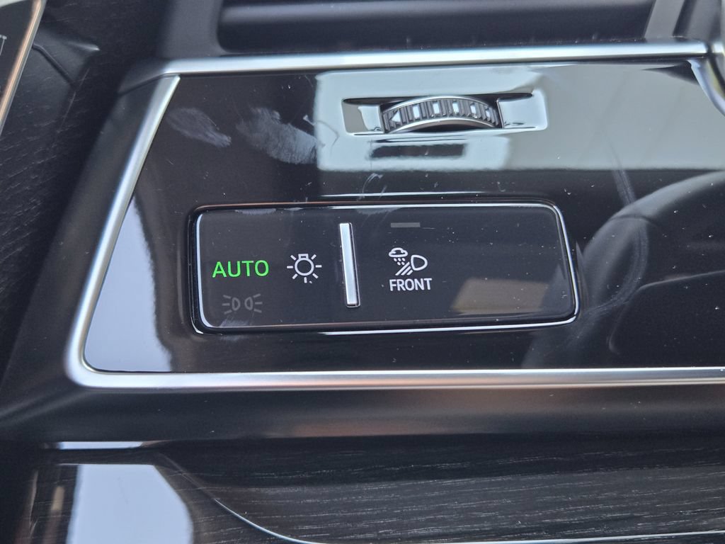 Used 2026 Audi Q8 Premium Plus w/ Premium Plus Package AWD/4WD image 27