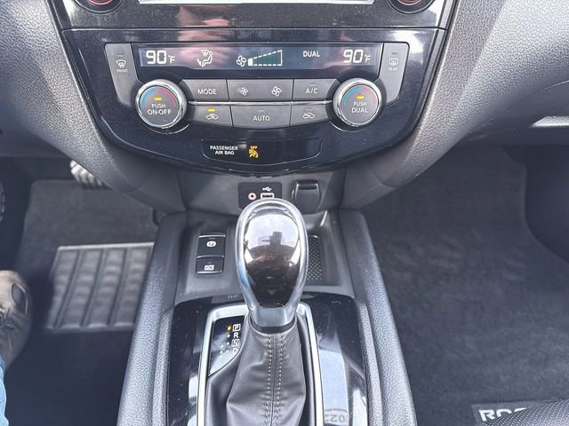 Used 2022 Nissan Rogue Sport SL image 18