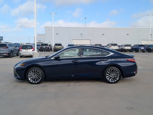 Used 2025 Lexus ES 300h w/ Technology Package FWD image 3