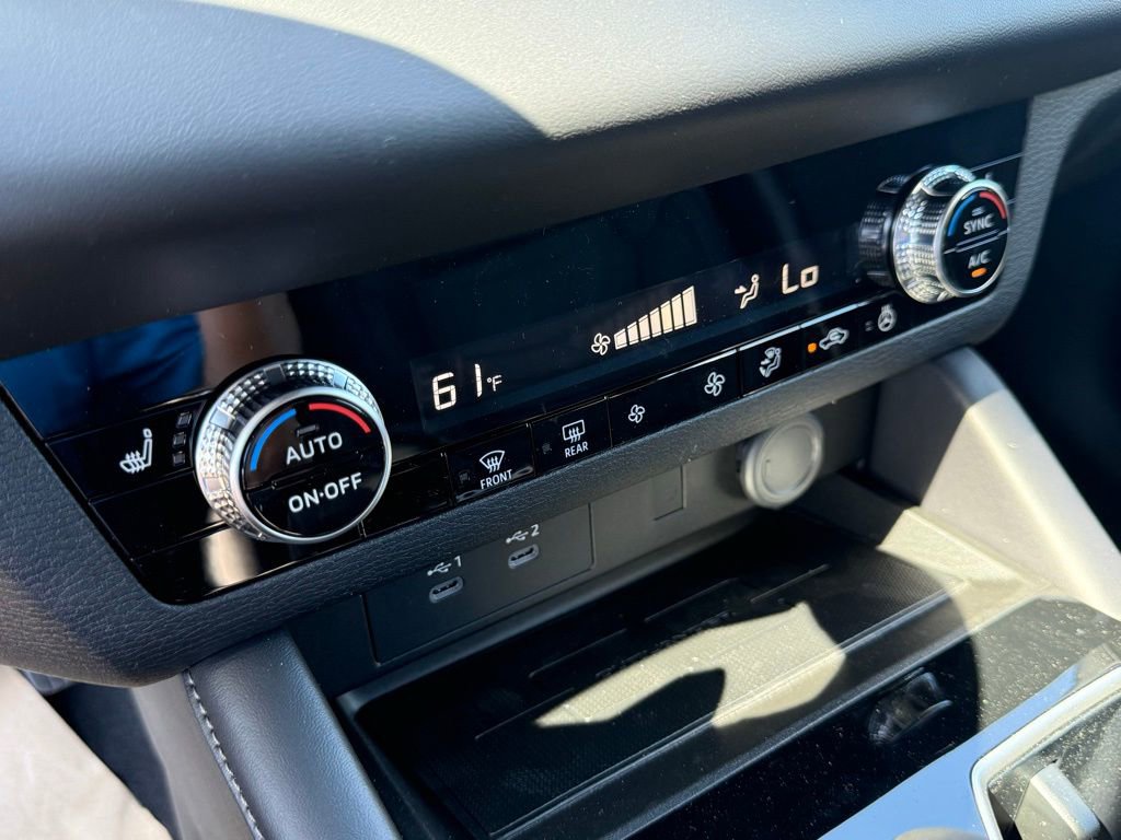 New 2026 Mitsubishi Outlander LE image 37