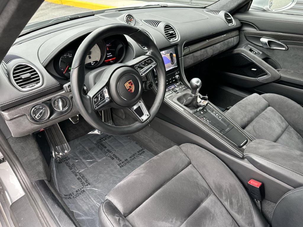 Used 2018 Porsche 718 Cayman GTS RWD image 4