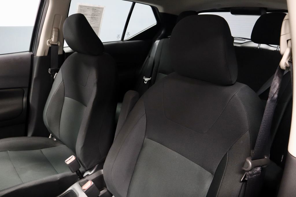 Certified 2025 Nissan Kicks Play S image 25