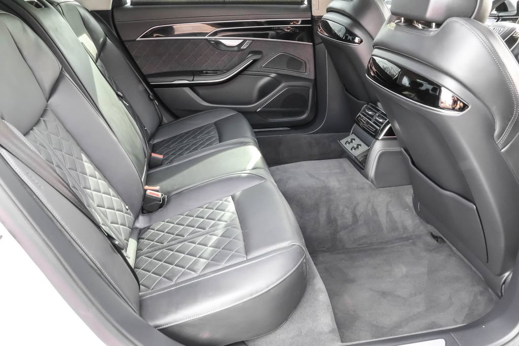 Used 2023 Audi S8 w/ S8 Comfort Plus Package AWD/4WD image 37