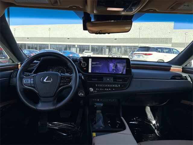 Certified 2025 Lexus ES 300h F Sport image 15