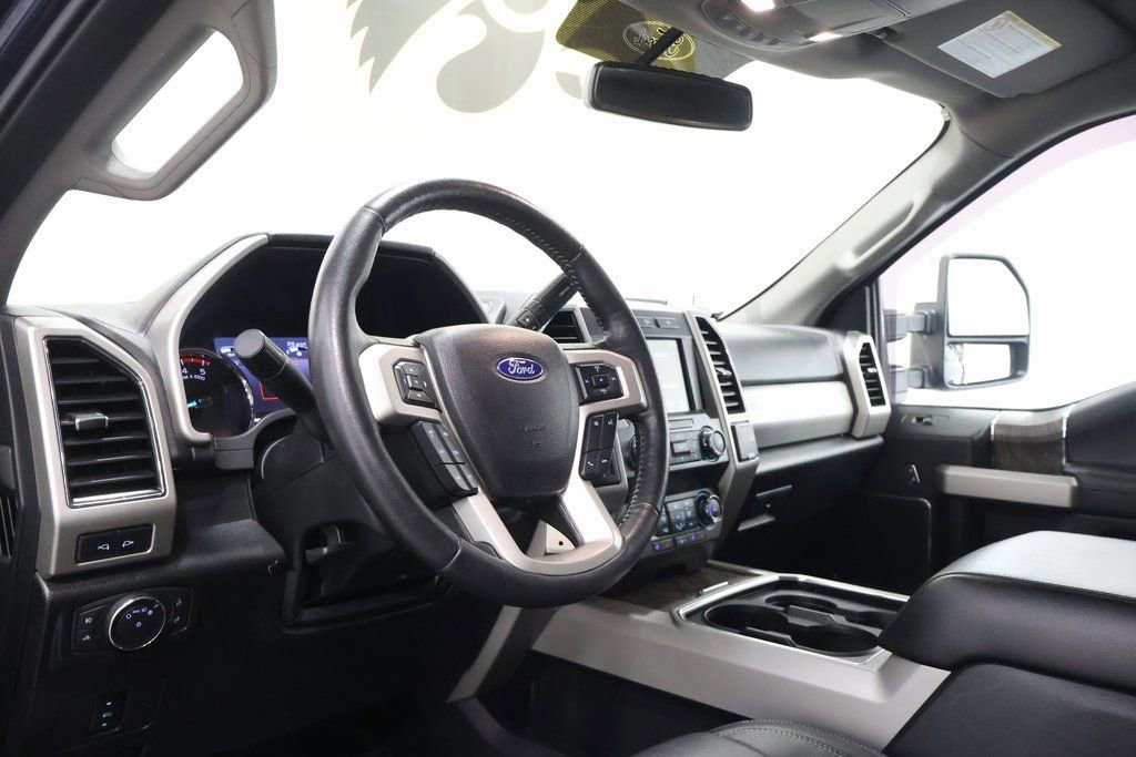 Used 2019 Ford F350 Lariat w/ Chrome Package image 15
