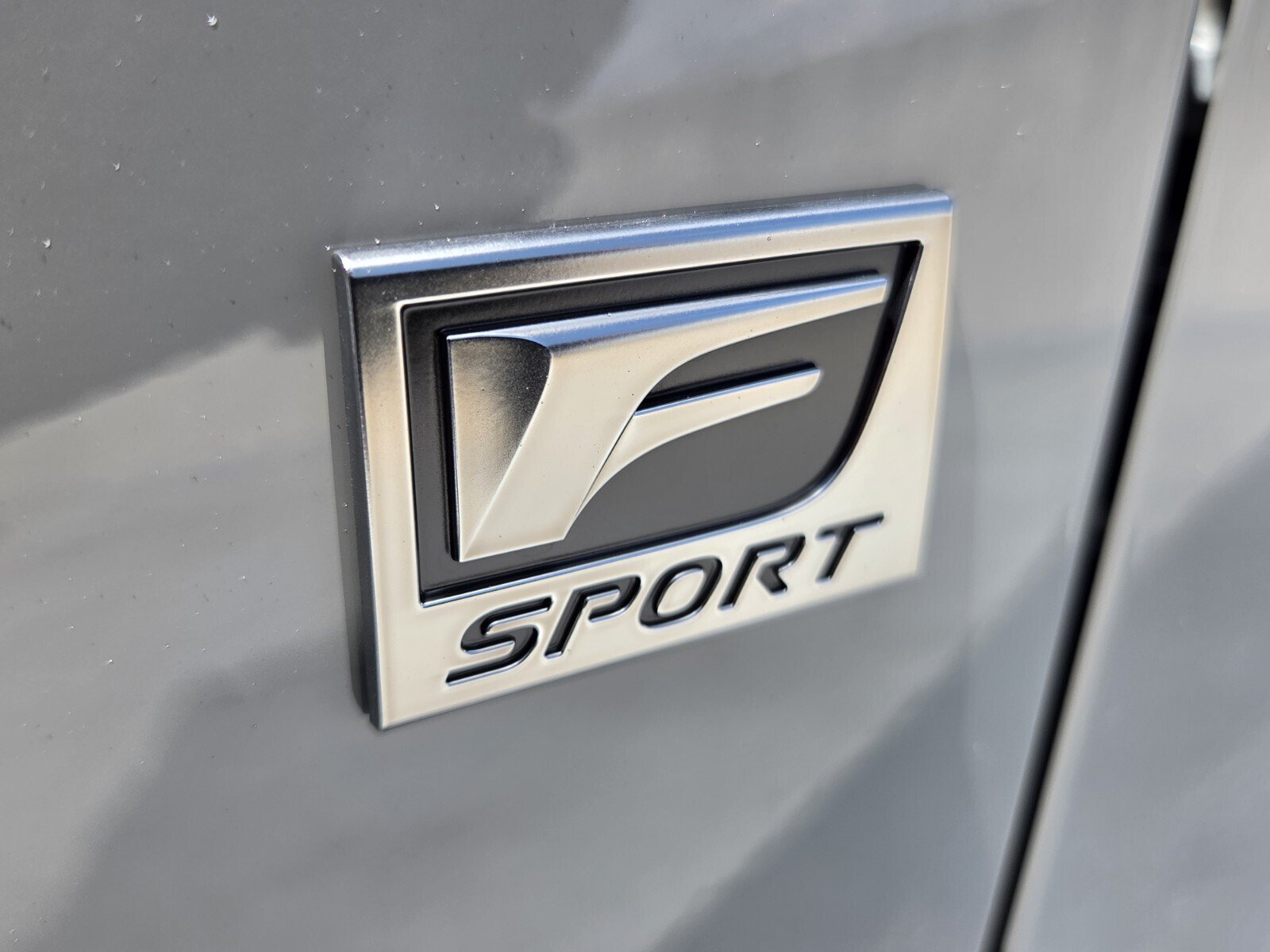 New 2026 Lexus RX 500h F Sport w/ Appearance Package AWD/4WD image 9