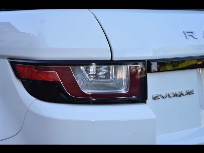 Used 2018 Land Rover Range Rover Evoque SE AWD/4WD image 45