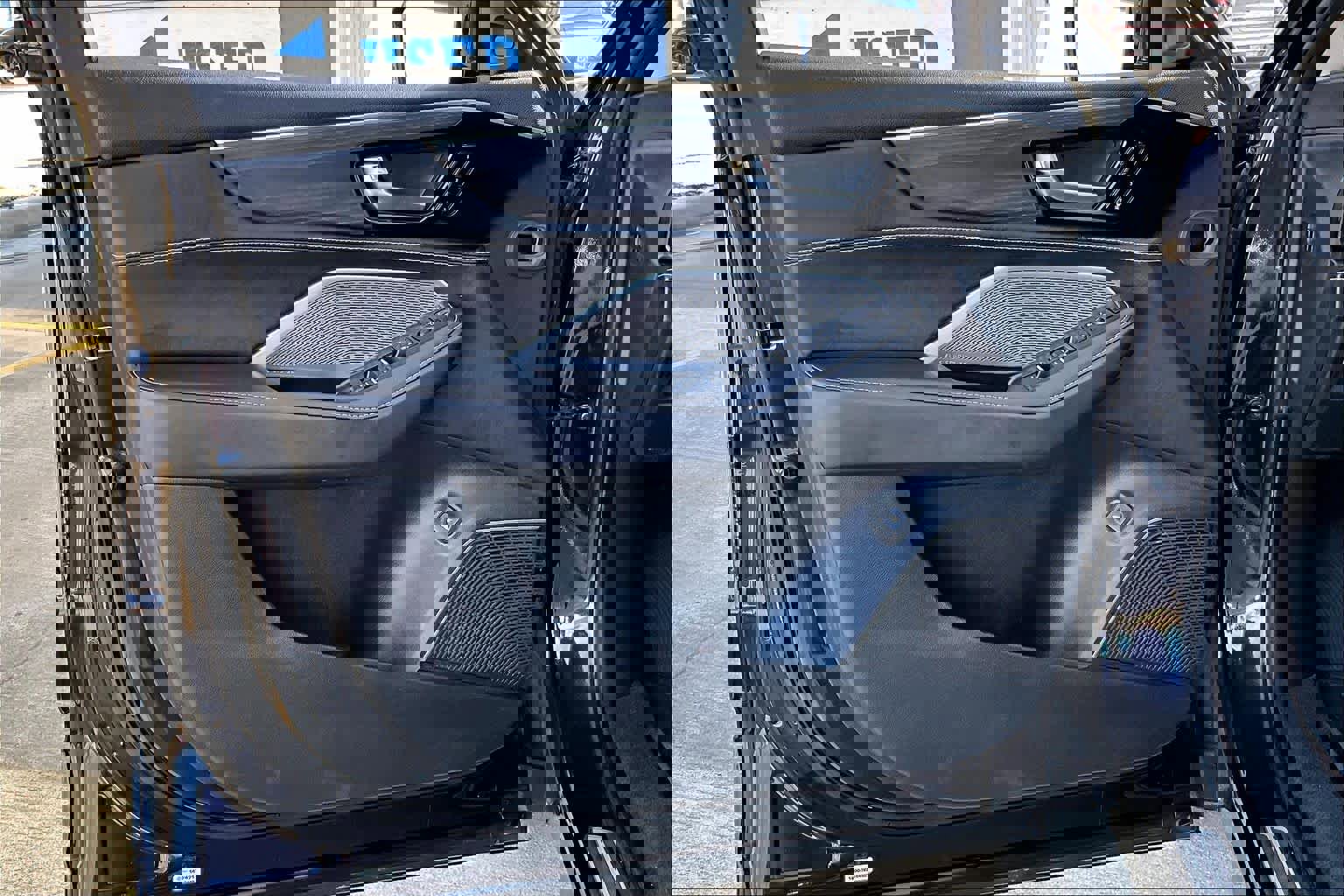 Used 2022 Acura MDX SH-AWD w/ Advance Package image 22