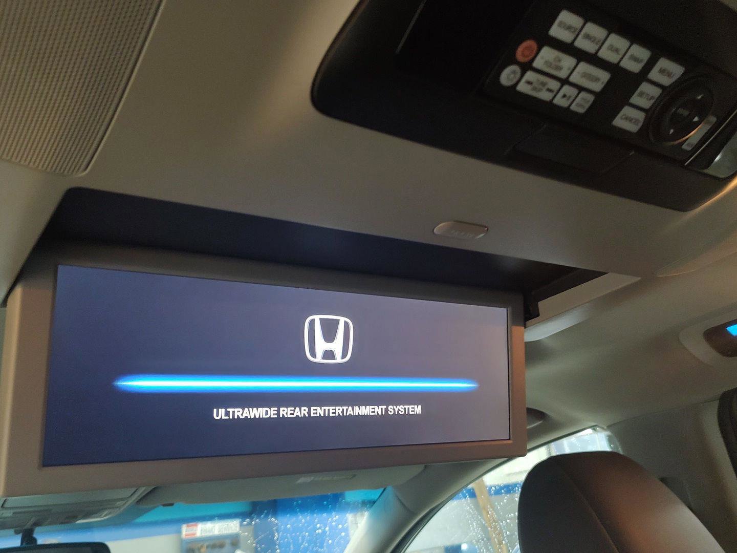 Used 2012 Honda Odyssey Touring Elite image 24