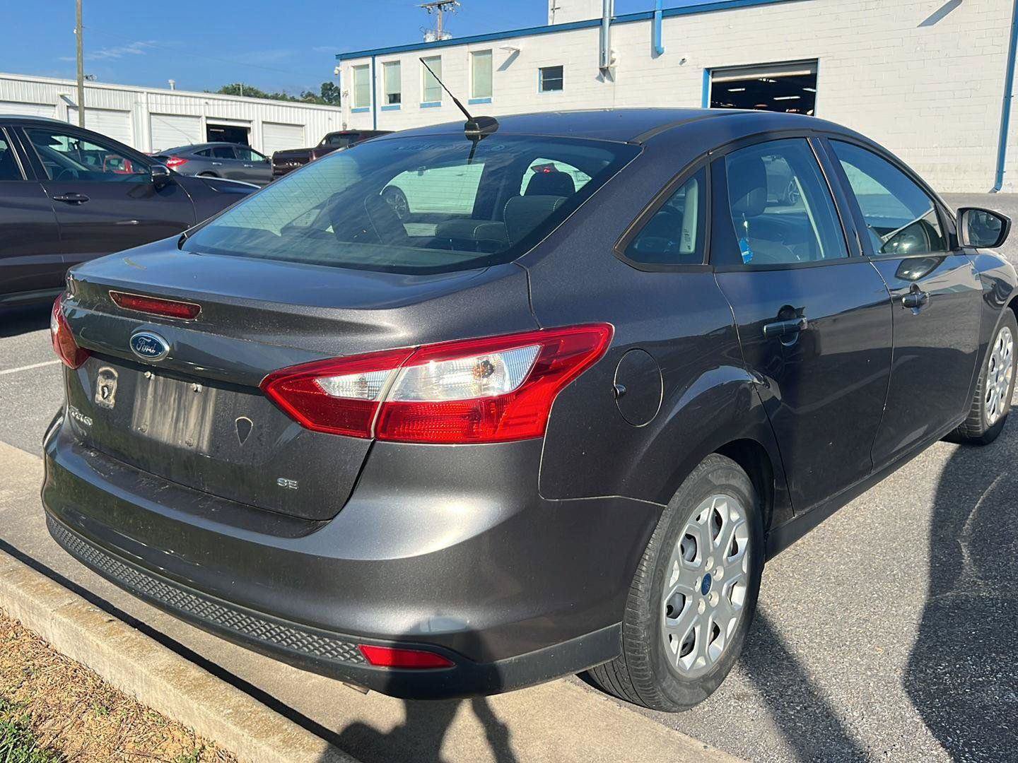 Used 2012 Ford Focus SE FWD image 5