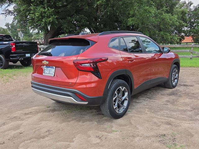 Certified 2024 Chevrolet Trax LT w/ Driver Confidence Package FWD image 38