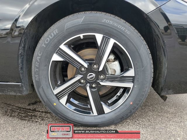 Used 2025 Nissan Sentra SV image 5