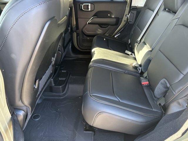 New 2025 Jeep Wrangler Unlimited Rubicon 392 image 19