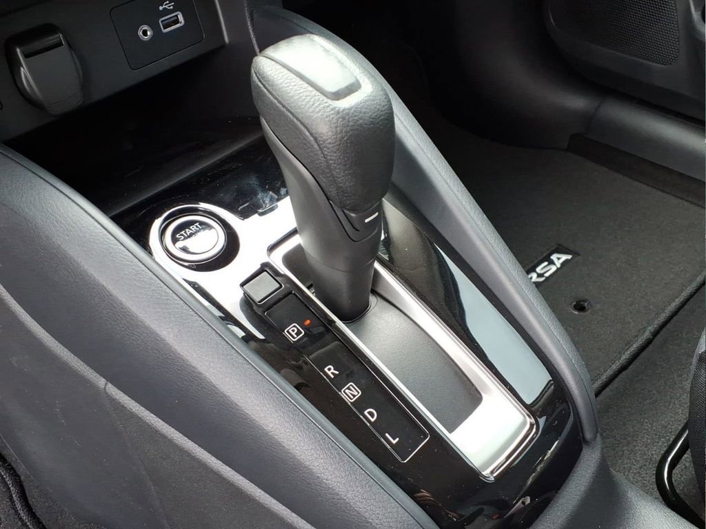 New 2025 Nissan Versa SV w/ Trunk Package FWD image 18
