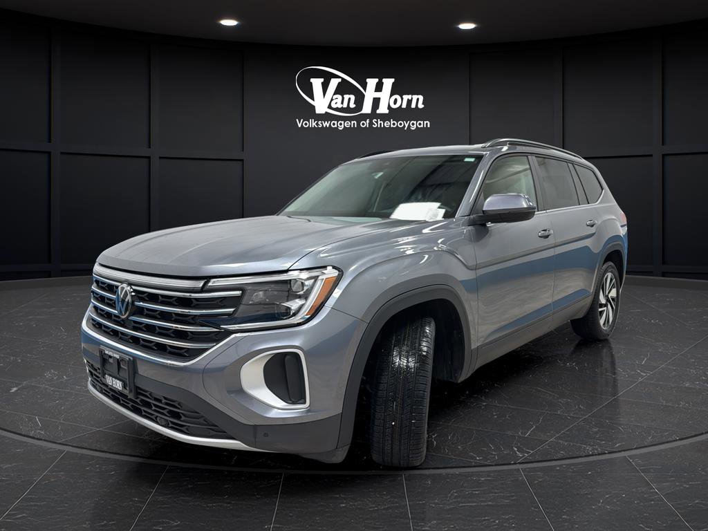 Used 2025 Volkswagen Atlas SE image 4