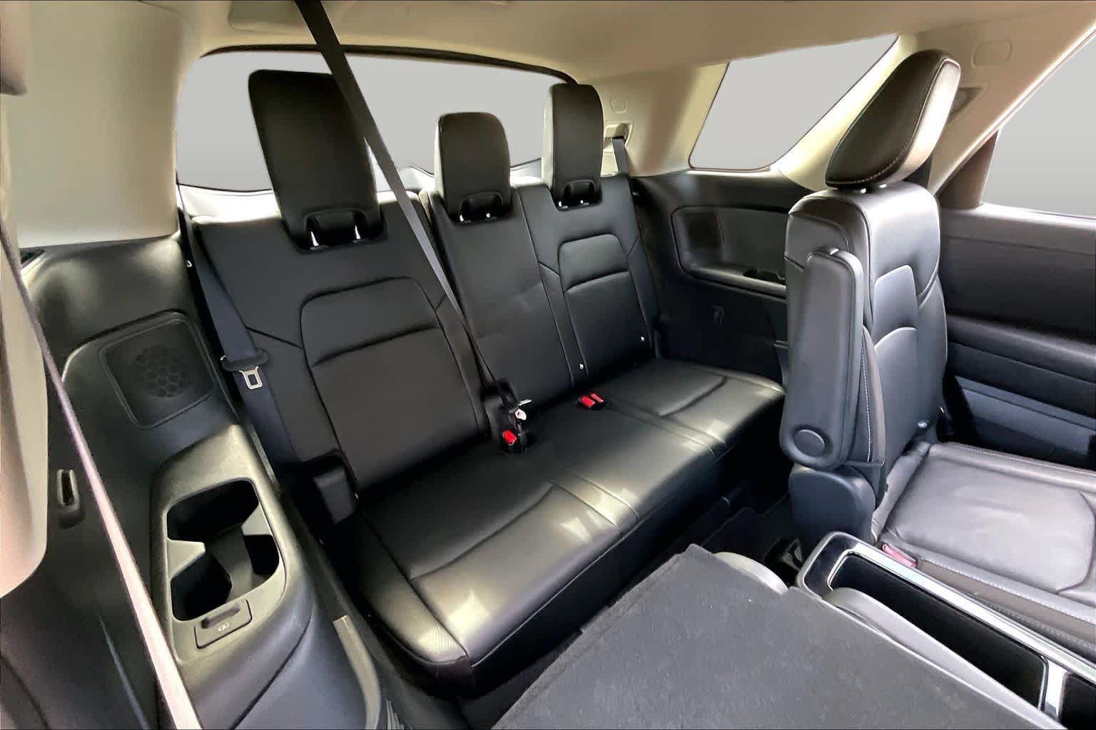 Used 2024 Nissan Pathfinder SL w/ SL Premium Package FWD image 35