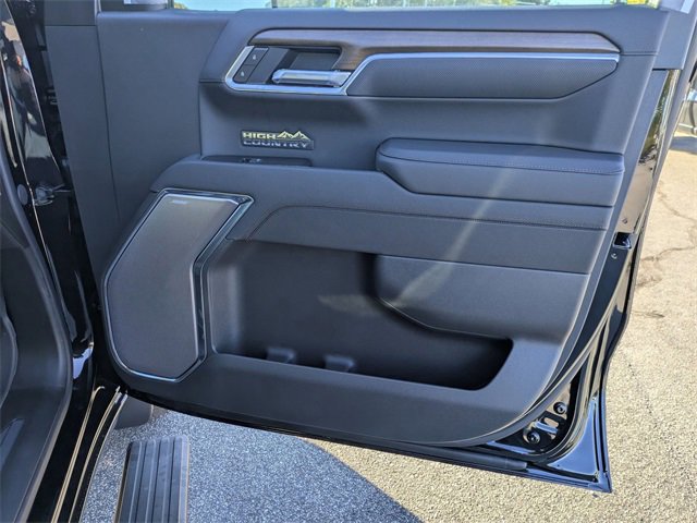New 2026 Chevrolet Silverado 1500 High Country w/ High Country Premium Package image 38