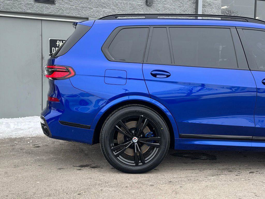 Used 2023 BMW X7 M60i w/ Executive Package image 52