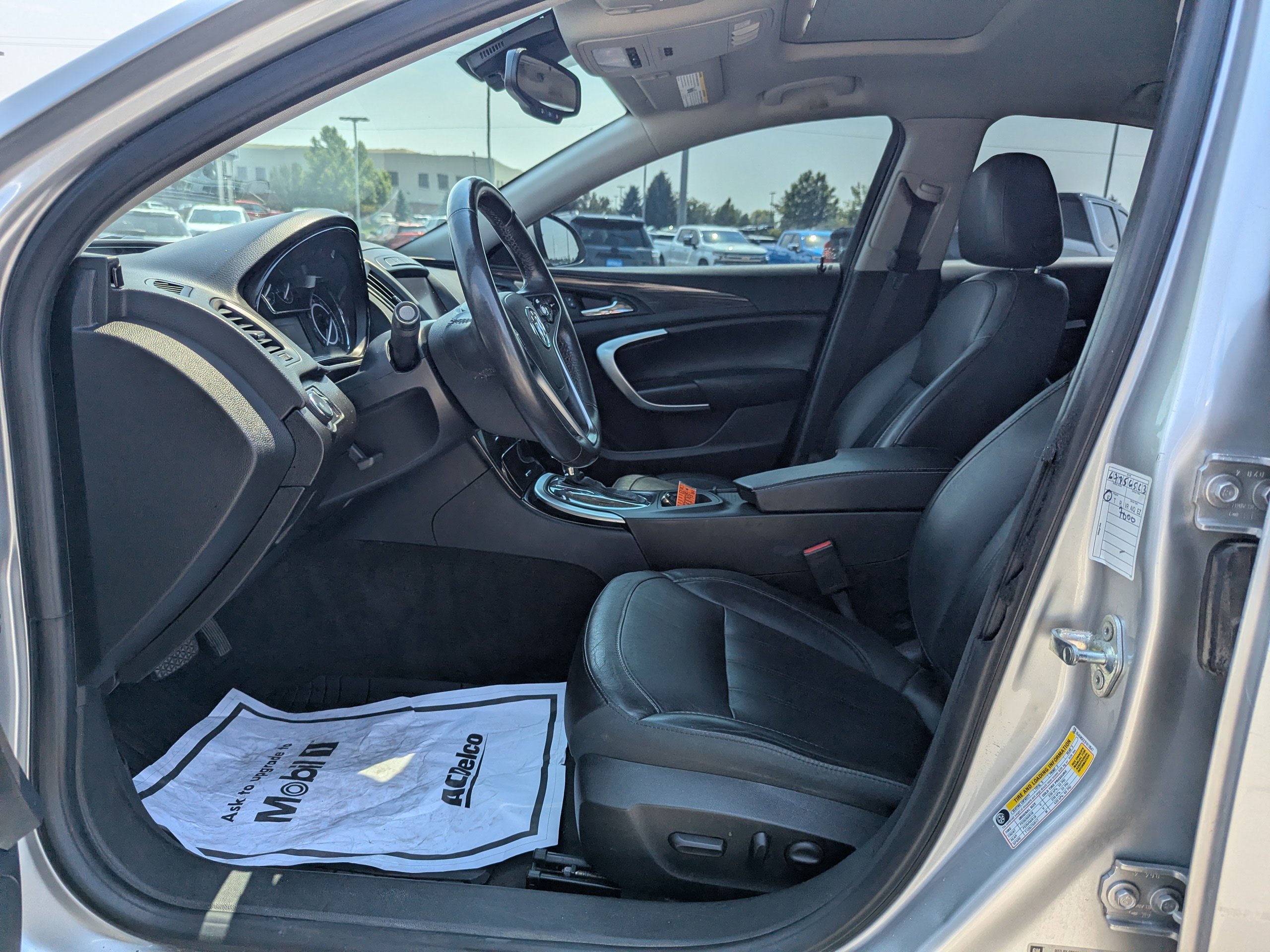 Used 2015 Buick Regal Premium FWD image 12