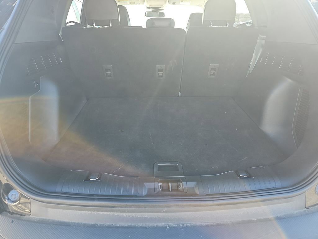 Used 2022 Ford Escape Titanium image 10