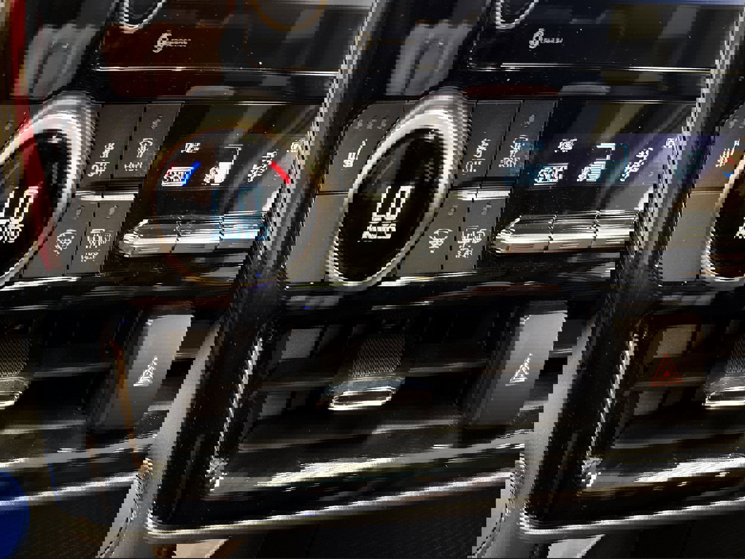 Used 2022 Toyota Highlander XLE image 36